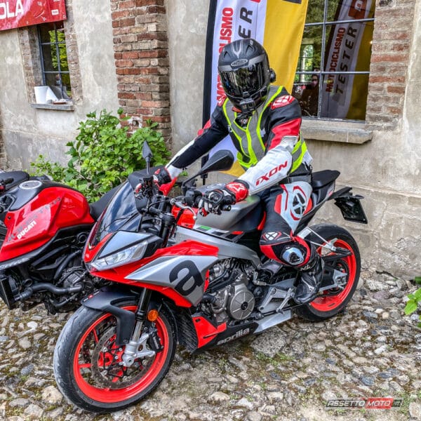 prova aprilia tuono 660