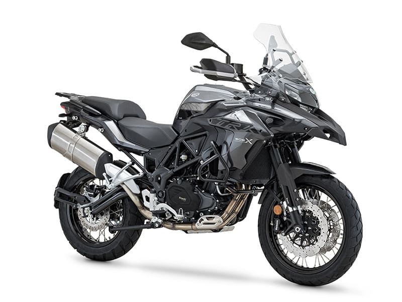 moto per patente A2 economiche benelli trk 502c