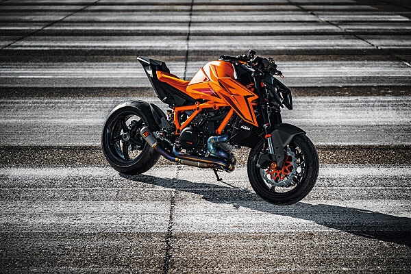 KTM 1390 Super Duke 2024 R EVO scheda tecnica e prezzo